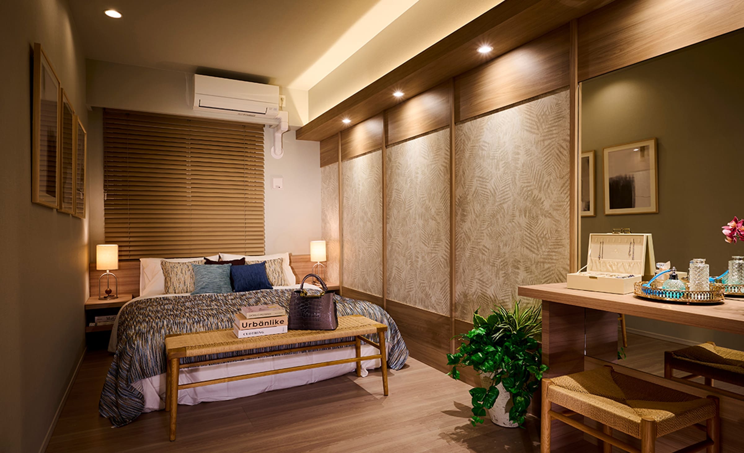 MASTER BEDROOM